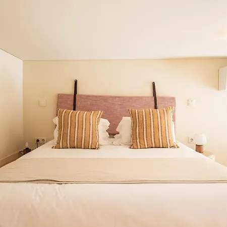 Alves Da Veiga Apartment 3*