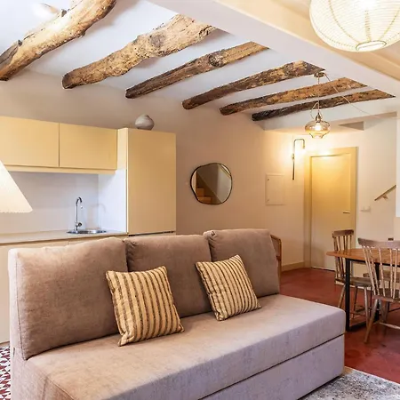 Apartment Alves Da Veiga 3*