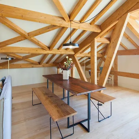 Maison Alves Da Veiga *